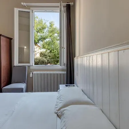 Due Torri Palace - Bolognacentro Luxury *