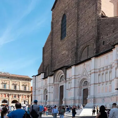 Due Torri Palace - Bolognacentro Luxury