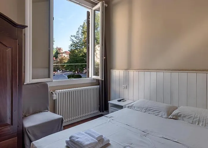 Guest house Due Torri Palace - Bolognacentro Luxury 3*