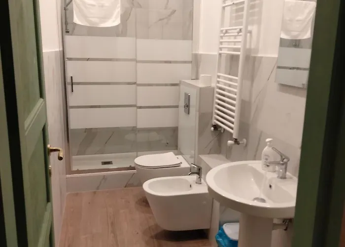 בית הארחה Due Torri Palace - Bolognacentro Luxury